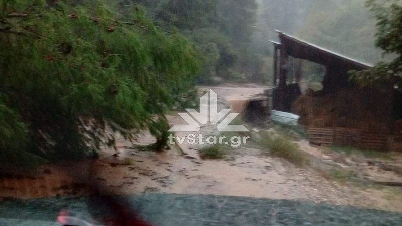 Σαρωτικό το πέρασμα του κυκλώνα Ζορμπά από την Εύβοια και τη Φθιώτιδα [εικόνες & βίντεο] | iefimerida.gr 1