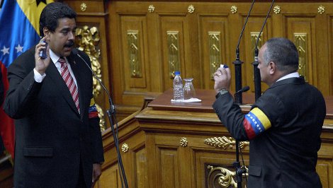 Νέος πρόεδρος Βενεζουέλας ο Μαδούρο με εισβολή αγνώστου στην ορκωμοσία [βίντεο] | iefimerida.gr 1