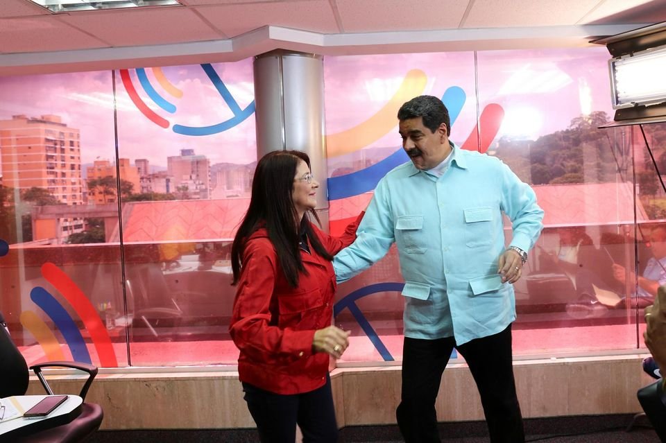 Ο Μαδούρο πήρε εκπομπή -Βάζει μουσική και βρίζει τους αντιπάλους του [βίντεο] | iefimerida.gr 0