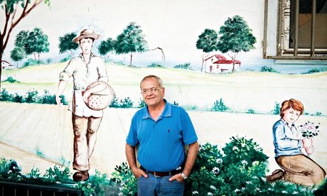 Ρενάτο Νατάλε, ο Ιταλός δήμαρχος που τα βάζει με τους μαφιόζους της Καμόρα και τους λέει να πάνε να γ@μ@θούν [εικόνες] | iefimerida.gr 1