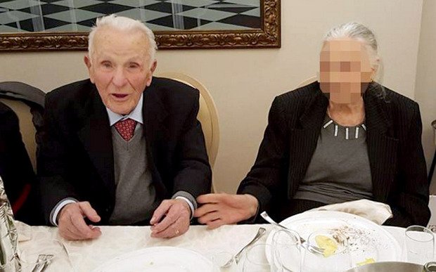 Εξαλλοι οι Ιταλοί με το πολυτελές πάρτι του γηραιότερου μαφιόζου στον κόσμο -Εκλεισε τα 100 [εικόνες] | iefimerida.gr 1