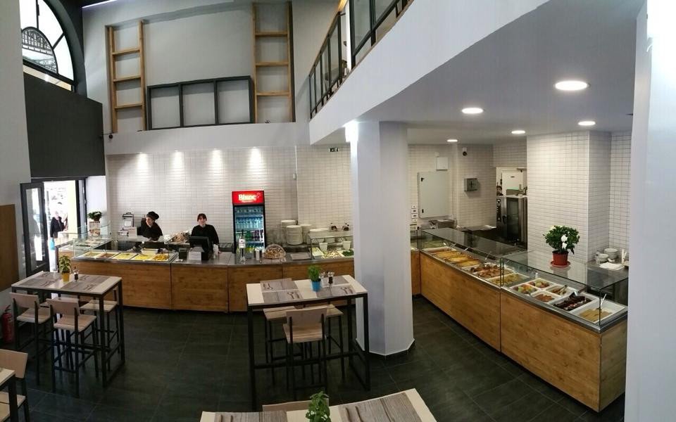 Ηρθαν οι «Μάγειρες της Αθήνας» και μας ξυπνούν μνήμες από την καλή ελληνική σπιτική κουζίνα [εικόνες] | iefimerida.gr 1