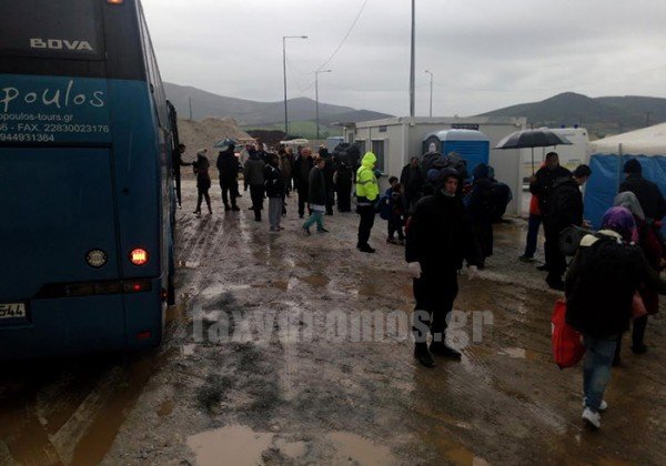 Βόλος: Επιστρέφουν στην Αθήνα 249 πρόσφυγες -Αρνήθηκαν να μείνουν στον καταυλισμό του Αερινού [εικόνες] | iefimerida.gr 2