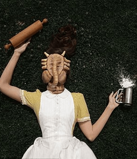 Η σέξι, θεά νοικοκυρά που έγινε παγκόσμιο viral σε χρόνο ρεκόρ -Τα τρομακτικά γλυκά της [εικόνες] | iefimerida.gr 1