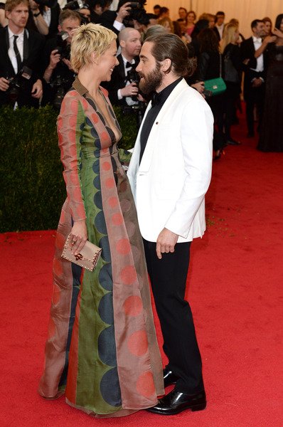 Υψηλό κουτσομπολιό: Η Αν Γουίντουρ και η Σάρα Τζέσικα Πάρκερ μιλούν για κακοντυμένους άντρες [εικόνες] | iefimerida.gr 1