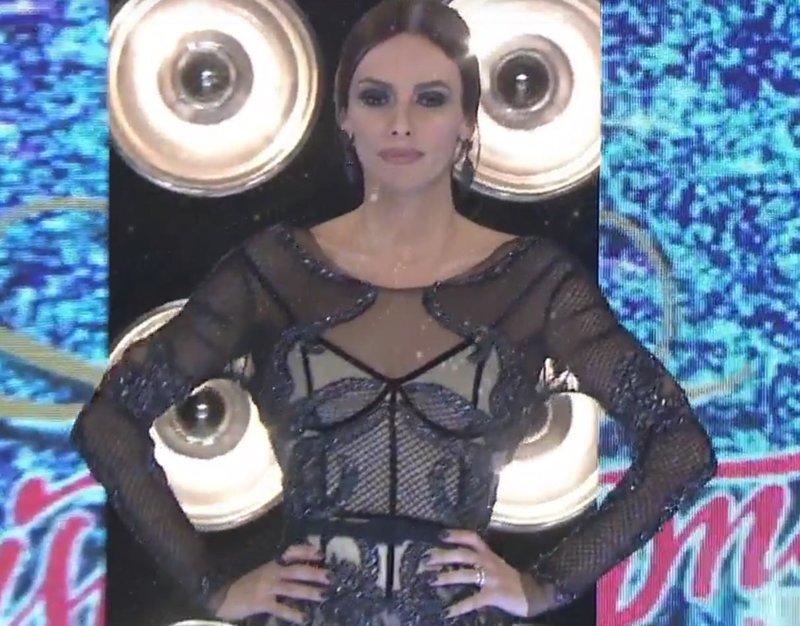 Μy Style Rocks: Εντυπωσιακή εμφάνιση για την Μπέττυ Μαγγίρα -Με διάφανη τουαλέτα και κορμάκι [εικόνες] | iefimerida.gr 0