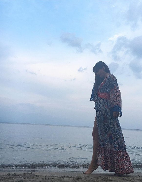 Η «Μαρία Η Ασχημη» τρελαίνει το Instagram με τις φωτογραφίες της με μαγιό [εικόνες] | iefimerida.gr 2