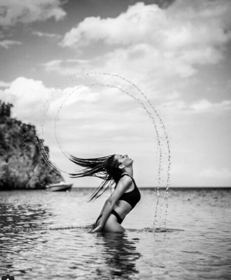 Οι Ελληνίδες celebrities ποζάρουν με τα μαγιό τους και «ρίχνουν» τα social media [εικόνες] | iefimerida.gr 3