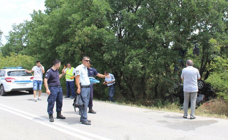 Φοβερό τροχαίο στην Θεσσαλονίκη- Σοβαρά τραυματισμένη μητέρα έγκυος και η 8χρονη κόρη της | iefimerida.gr 1
