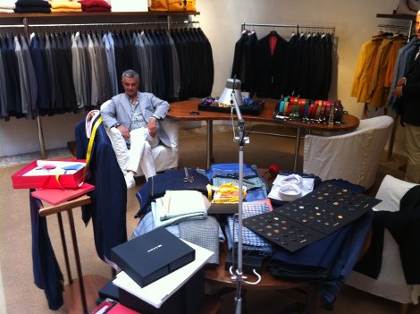 Μεγάλη επιτυχία το pop up store του Mah Jong στο Nammos στην Μύκονο | iefimerida.gr 0