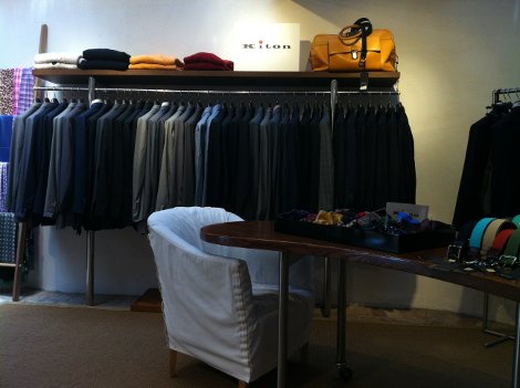 Μεγάλη επιτυχία το pop up store του Mah Jong στο Nammos στην Μύκονο | iefimerida.gr 1