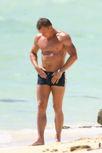 Σλιπ, σορτς ή μπόξερ -Τι θα φορέσουν φέτος οι άνδρες [εικόνες] | iefimerida.gr 1