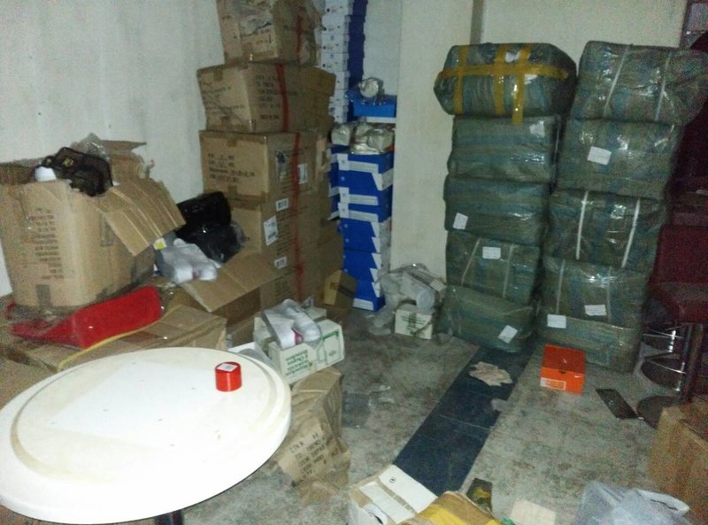 Θα γέμιζαν την αγορά με «μαϊμούδες» -Το ΣΔΟΕ εντόπισε χιλιάδες παραποιημένα προϊόντα στην Καλλιθέα [εικόνες] | iefimerida.gr 4