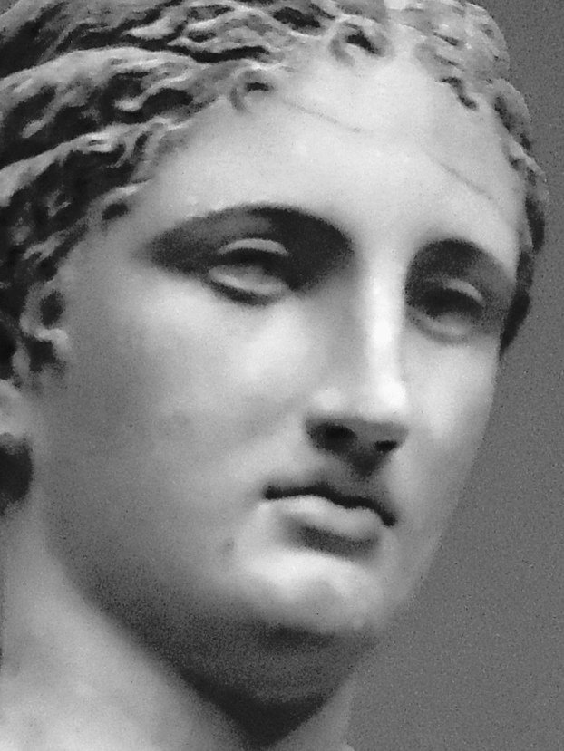 Κόβουν την ανάσα οι φωτογραφίες των κλασικών αρχαιοελληνικών γλυπτών στο Αρχαιολογικό Μουσείο [εικόνες] | iefimerida.gr 3