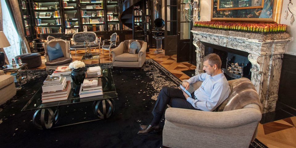 To Paris Match σφάζει τον Ριμπολόβλεφ -Σκοτεινό παρελθόν, τον έδιωξαν από το Μονακό για διαφθορά [εικόνες] | iefimerida.gr 2