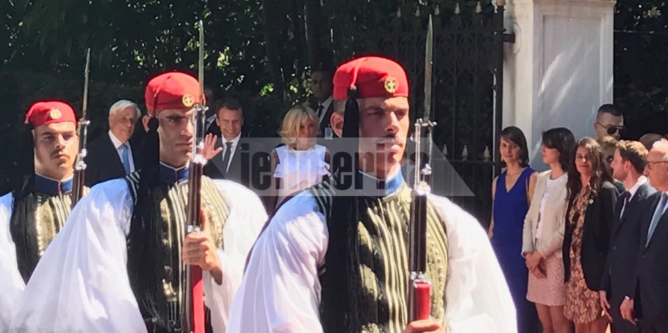 Μακρόν σε Τσίπρα: Οι Ελληνες κατέβαλαν τρομακτικές προσπάθειες | iefimerida.gr 3