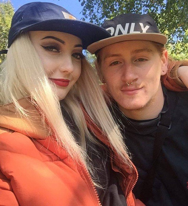 Η παντοδυναμία του μακιγιάζ σε μια φωτογραφία -Βάφτηκε απλά και έγινε σαν την Τζολί [εικόνες] | iefimerida.gr 7