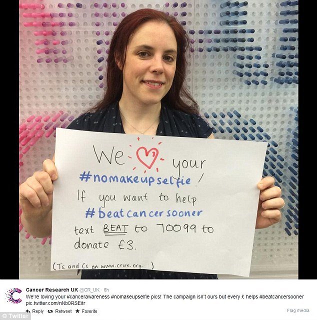 Κάνουν selfies αμακιγιάριστες για καλό σκοπό, αλλά δέχονται σκληρή κριτική -«Γιατί δεν δωρίζουν χρήματα;» [εικόνες] | iefimerida.gr 4