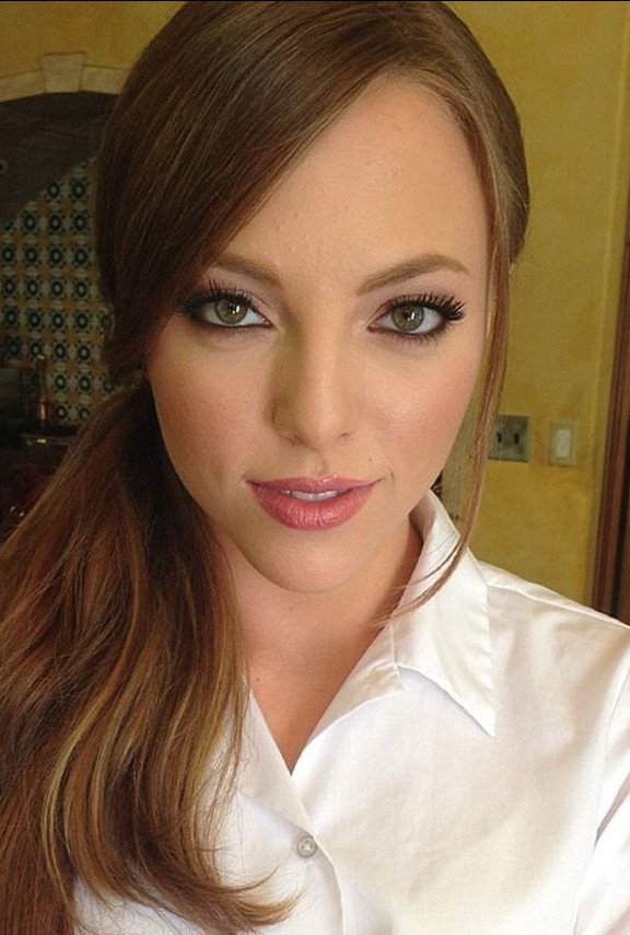 Οταν το μακιγιάζ μεταμορφώνει τα κορίτσια της διπλανής πόρτας σε μοντέλα -Πριν & μετά [εικόνες] | iefimerida.gr 3