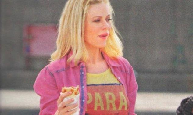 Οταν η Ζέτα Μακρυπούλια «τσακίζει» ένα σουβλάκι πίτα [εικόνες] | iefimerida.gr 1