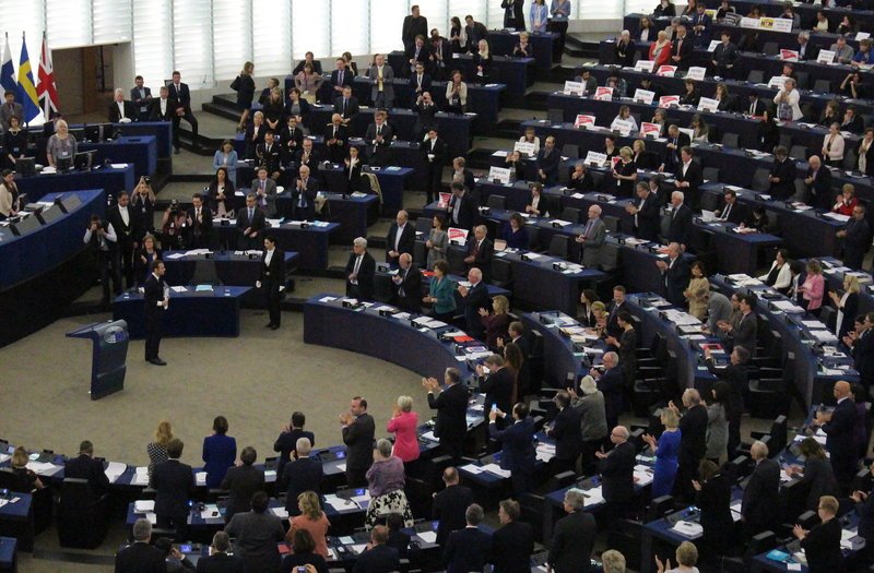 Ο Μακρόν μίλησε για την Ευρώπη -Λαϊκισμός, ευρωεκλογές, δημοκρατία | iefimerida.gr 1