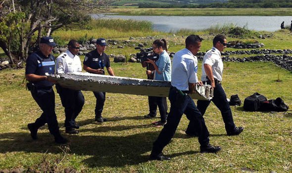 Τα συντρίμμια «δείχνουν» το εξαφανισμένο Boieng της Malaysia [εικόνες] | iefimerida.gr 0