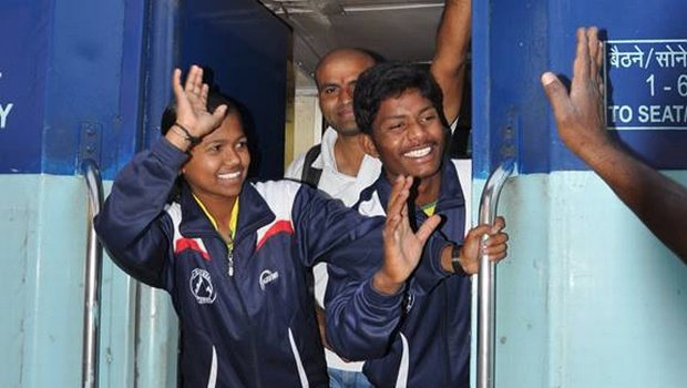 Μία πάμπτωχη 13χρονη Ινδή στην κορυφή του Εβερεστ -Η νεαρότερη γυναίκα που το κατακτά [εικόνες] | iefimerida.gr 3