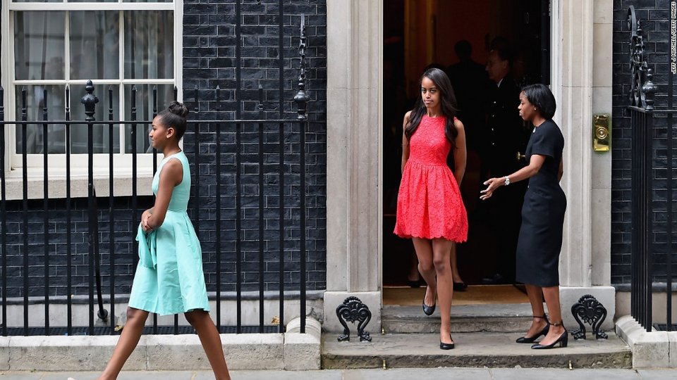 «Διδάσκει» στυλ και μόδα η Μάλια Ομπάμα [εικόνες] | iefimerida.gr 2