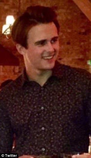 Αυτό είναι το γοητευτικό αγόρι με το οποίον φιλιόταν  η Μάλια Ομπάμα- Αθλητικός, έξυπνος, αστέρι στο ράγκμπι [εικόνες] | iefimerida.gr 4