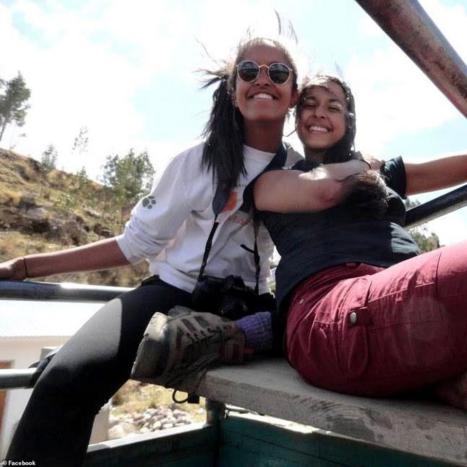 «Ο Τραμπ είναι σατανικός»- Το μυστικό προφίλ στο facebook που «καίει» την Μάλια Ομπάμα [εικόνες] | iefimerida.gr 4