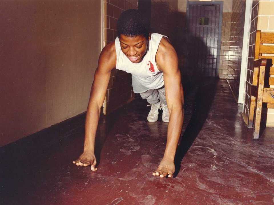 Στα άδυτα των φυλακών το 1980 –  Όταν η έξαρση των κρατούμενων βρισκόταν στο απόγειό της [εικόνες]  | iefimerida.gr 3