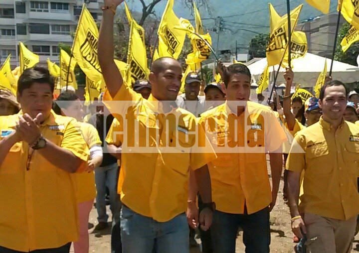 Αποκλειστικό: Ο Ελληνας πολιτικός της αντιπολίτευσης στη Βενεζουέλα που πολεμάει τον Μαδούρο μιλάει στο iefimerida [εικόνες] | iefimerida.gr 0