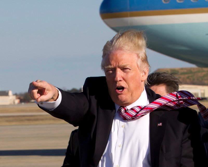 Το μαλλί του Τραμπ πέρασε το τεστ του ελικοπτέρου: Δεν φοράει τρέσες -Ανακατεύτηκε, σηκώθηκε όρθιο, αναμαλλιάστηκε [εικόνες & βίντεο] | iefimerida.gr 5