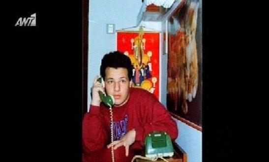 Συλλεκτικό: Φωτογραφία του Μουτσινά όταν είχε ακόμα πυκνά μαύρα μαλλιά [βίντεο] | iefimerida.gr 0