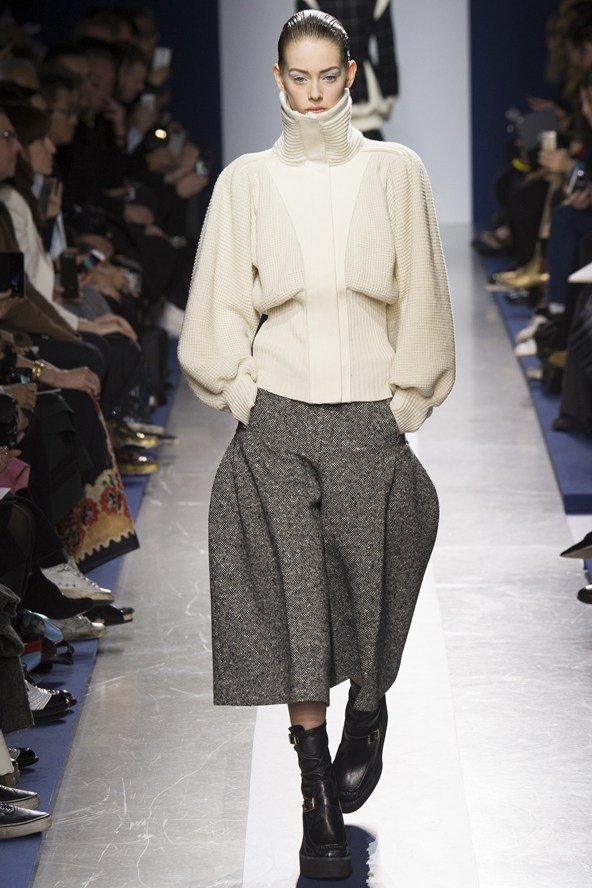 Χωρίς καλσόν - Οι 5 τρόποι για να ντύσετε τα γυμνά πόδια σας [εικόνες] | iefimerida.gr 0