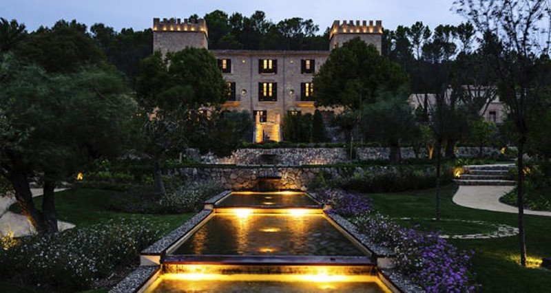 10 από τα πιο όμορφα ξενοδοχεία-κάστρα στην Ευρώπη [εικόνες] | iefimerida.gr 5
