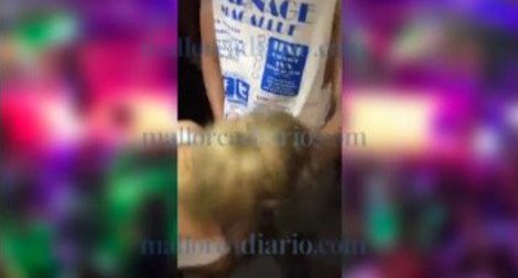 Αχαλίνωτοι Βρετανοί διαλύουν και την Ισπανία το καλοκαίρι - Μαγκαλούφ: Το θέρετρο της Μαγιόρκας που έχει μεταμορφωθεί σε «ναό» του ομαδικού σεξ και του αλκοόλ [βίντεο&εικόνες] | iefimerida.gr 14