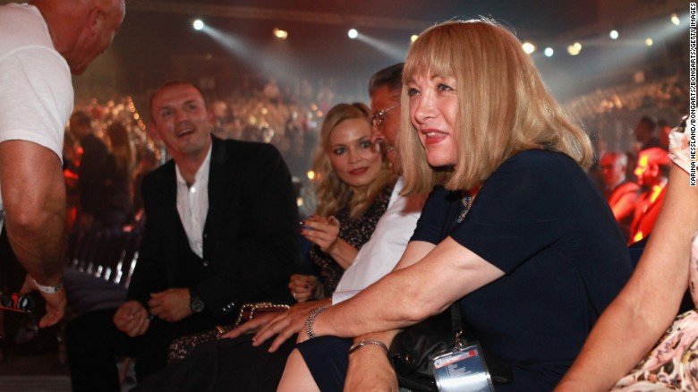 Κέλι Μαλόνεϊ: Ο προπονητής της πυγμαχίας που στα 61 του έγινε γυναίκα [εικόνες] | iefimerida.gr 11