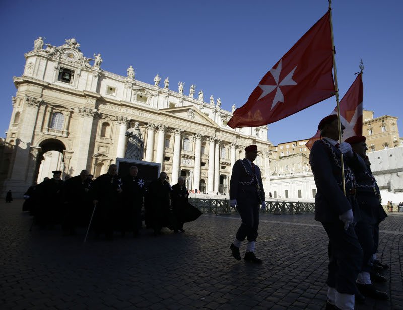 Νικητής ο Πάπας Φραγκίσκος στην κόντρα με τους Ιππότες της Μάλτας για τα προφυλακτικά [εικόνες] | iefimerida.gr 1