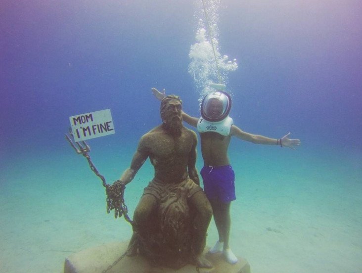 Φοιτητής σε ταξίδι βρήκε τον πιο ευφάνταστο τρόπο να ενημερώσει τη μητέρα του ότι... είναι καλά! [εικόνες] | iefimerida.gr 1