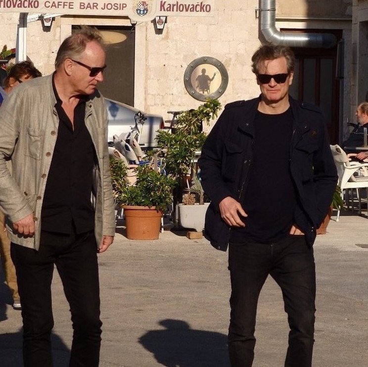 Πιρς Μπρόσναν και Κόλιν Φερθ ποστάρουν από τα γυρίσματα του νέου Mamma Mia [εικόνες]  | iefimerida.gr 3