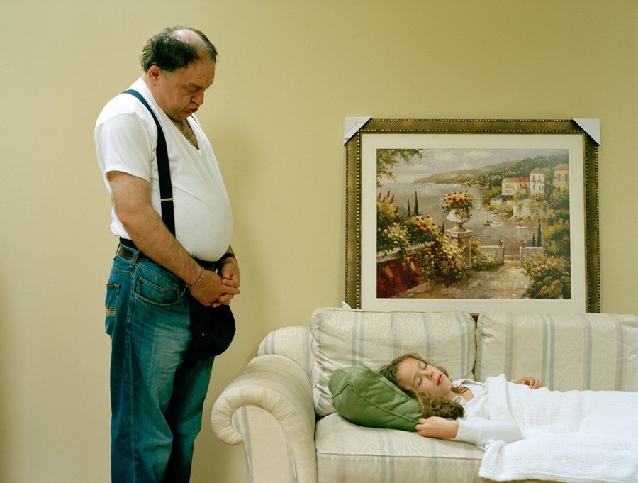 Ο σπαρακτικός αγώνας ενός ανθρώπου με τη σχιζοφρένεια -Ενα συγκλονιστικό φωτογραφικό ντοκιμαντέρ [εικόνες]  | iefimerida.gr 3