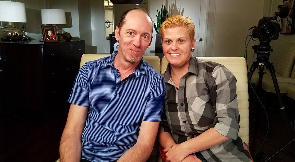 Μητέρα και γιος έκαναν αλλαγή φύλου και έγιναν πατέρας και κόρη [εικόνες] | iefimerida.gr 2