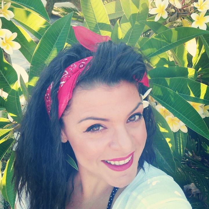 Μάντυ Παπαδάκη : Η Ελληνίδα που μεταμορφώνει τις γυναίκες σε pin-up girls κάνοντας την αγάπη της επάγγελμα [εικόνες] | iefimerida.gr 0