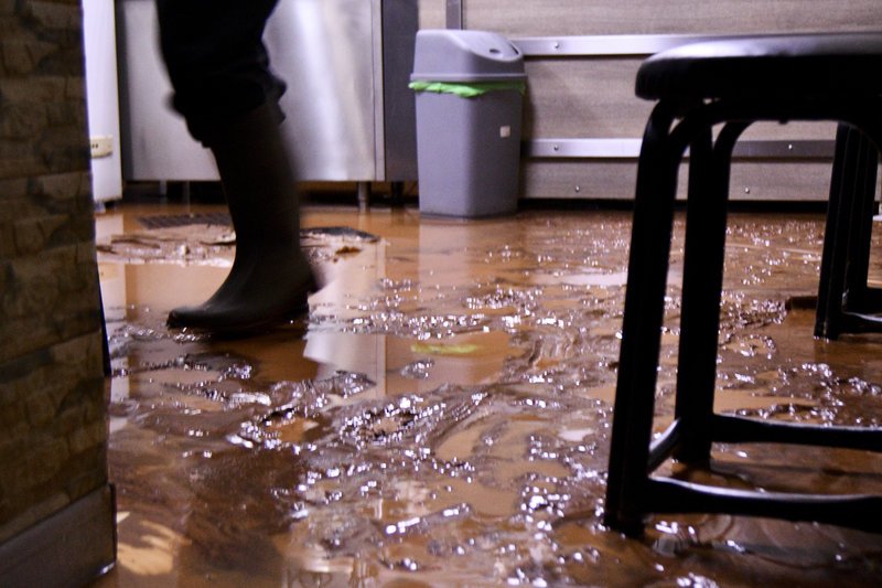 Μάνδρα: 7 μήνες μετά, έζησε ξανά τον εφιάλτη των πλημμυρών [εικόνες & βίντεο] | iefimerida.gr 1