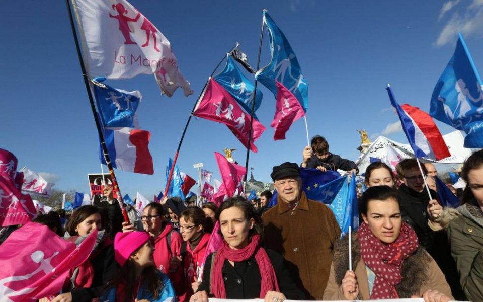 Το Κίνημα κατά των ομοφυλοφίλων στηρίζει τον Φιγιόν -Σάλος στη Γαλλία | iefimerida.gr 4