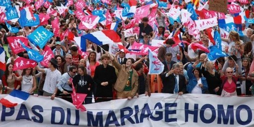 Liberation: Βοήθεια, με τον Φιγιόν ο Ιησούς ξανάρχεται! [εικόνα] | iefimerida.gr 2