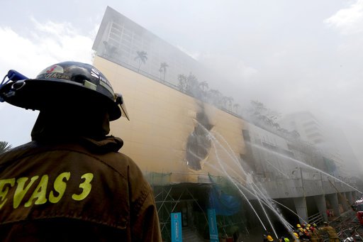 Πυρκαγιά σε ξενοδοχείο στη Μανίλα -4 νεκροί, εγκλωβίστηκαν 20 άνθρωποι στον 5ο όροφο [εικόνες] | iefimerida.gr 2