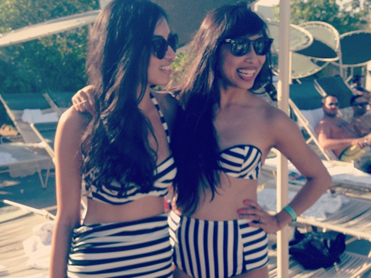 Εταιρεία νοικιάζει άνδρες σκλάβους: Κάνουν κάμψεις γυμνοί, καθαρίζουν την πισίνα και άλλα kinky «προσόντα» [εικόνες&βίντεο] | iefimerida.gr 5