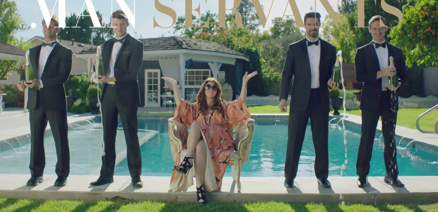 Εταιρεία νοικιάζει άνδρες σκλάβους: Κάνουν κάμψεις γυμνοί, καθαρίζουν την πισίνα και άλλα kinky «προσόντα» [εικόνες&βίντεο] | iefimerida.gr 1